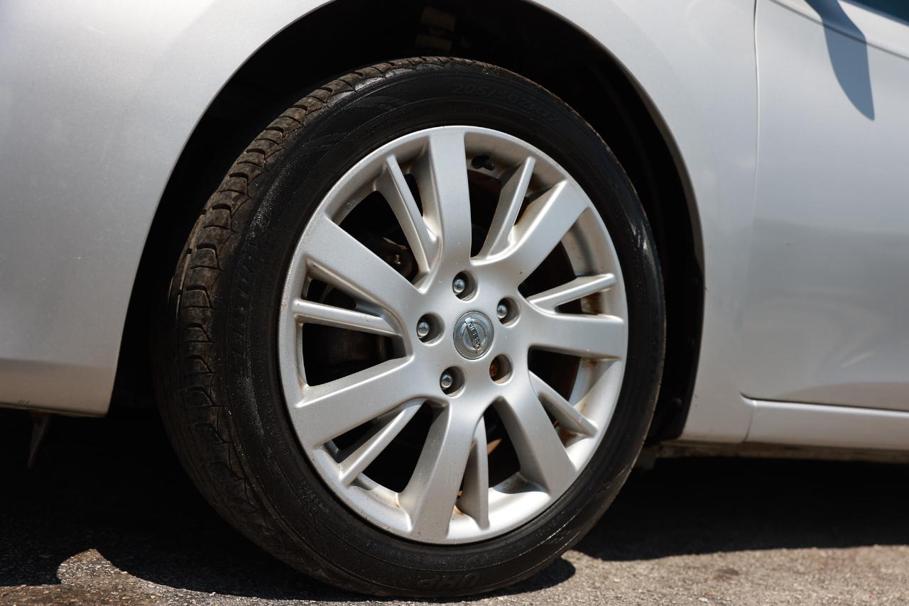 Nissan Sentra  2013