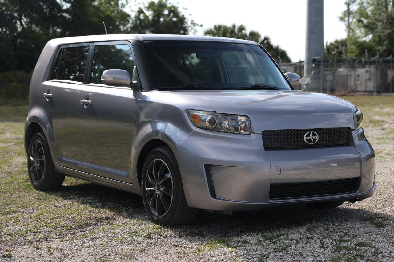 Scion xB  2009