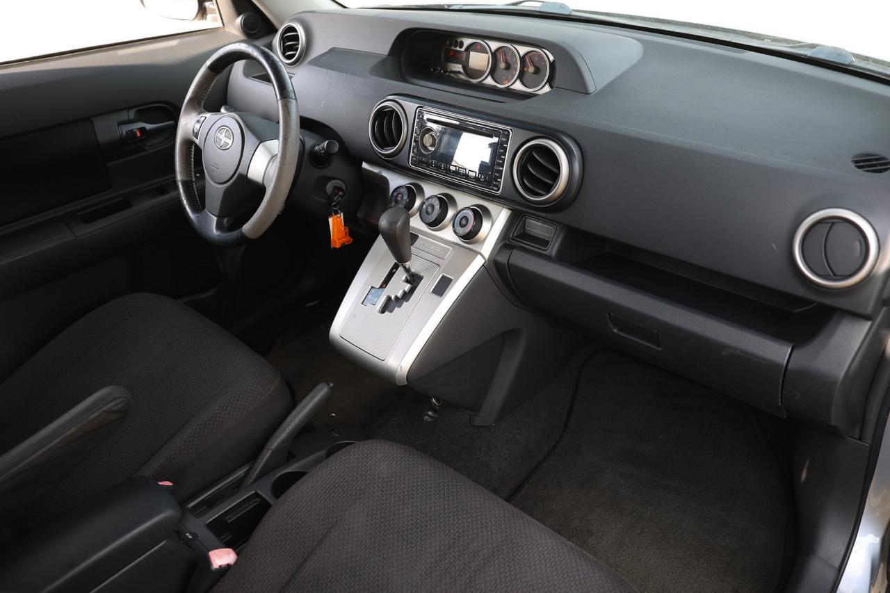 Scion xB  2009