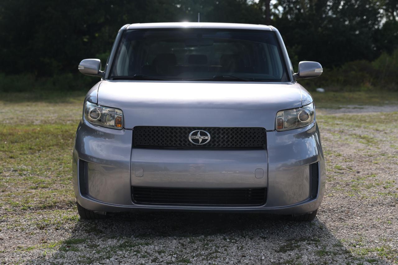 Scion xB  2009
