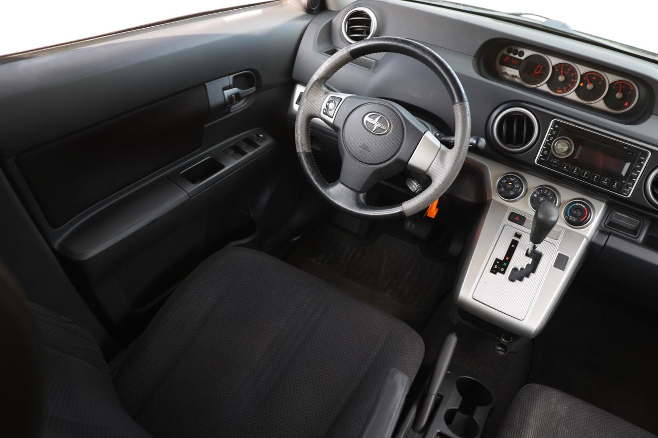 Scion xB  2009