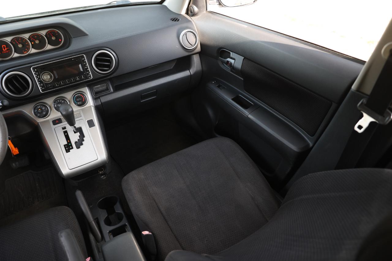 Scion xB  2009