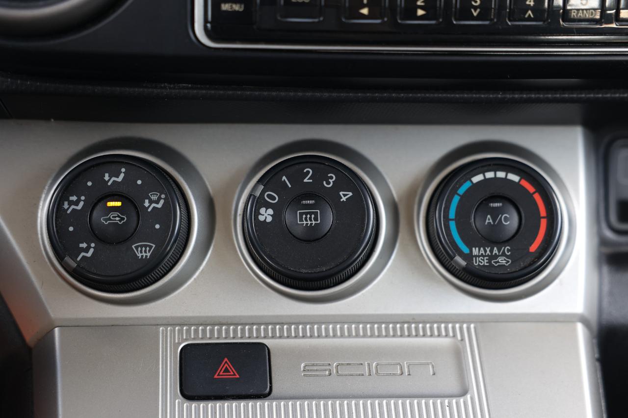 Scion xB  2009