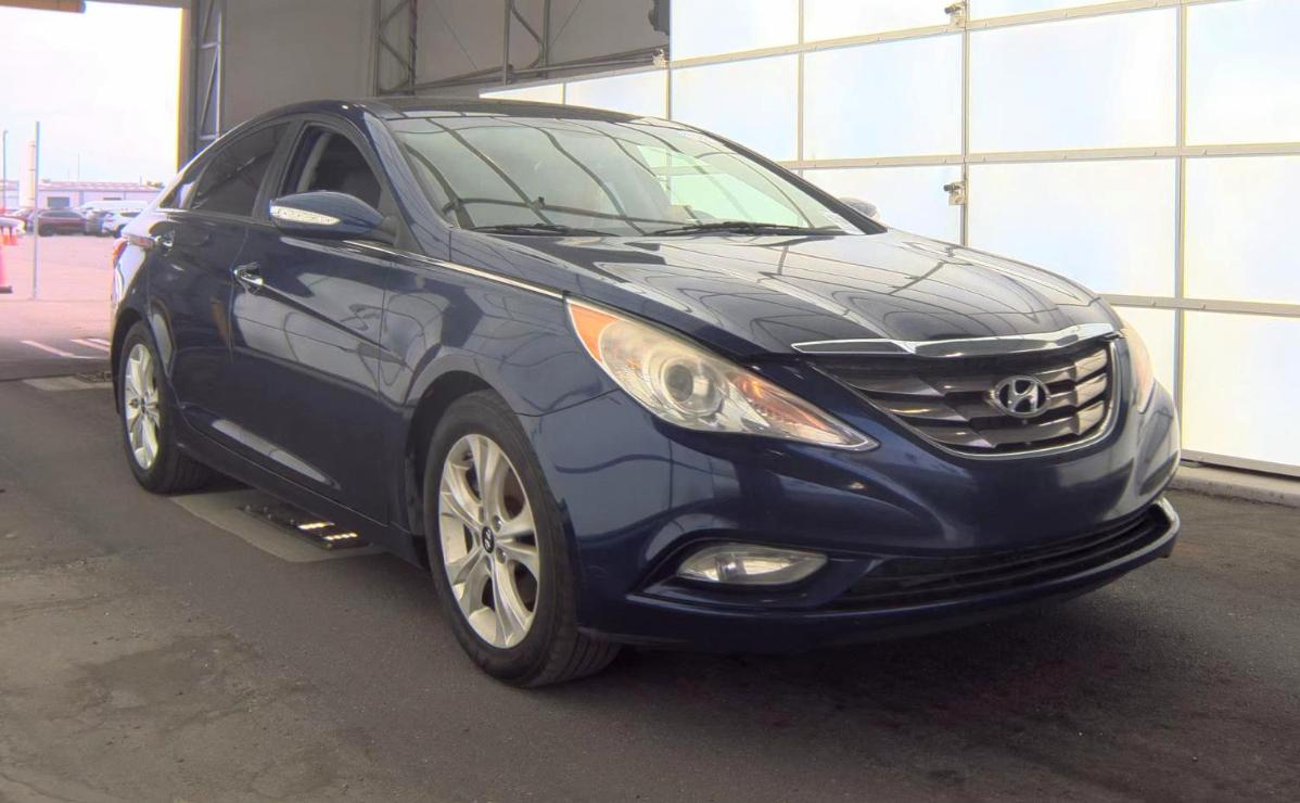 Hyundai Sonata  2013