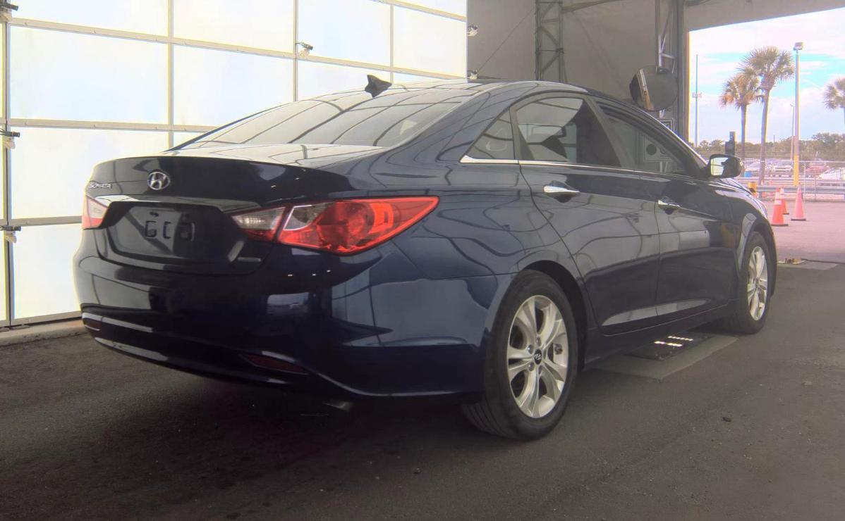 Hyundai Sonata  2013