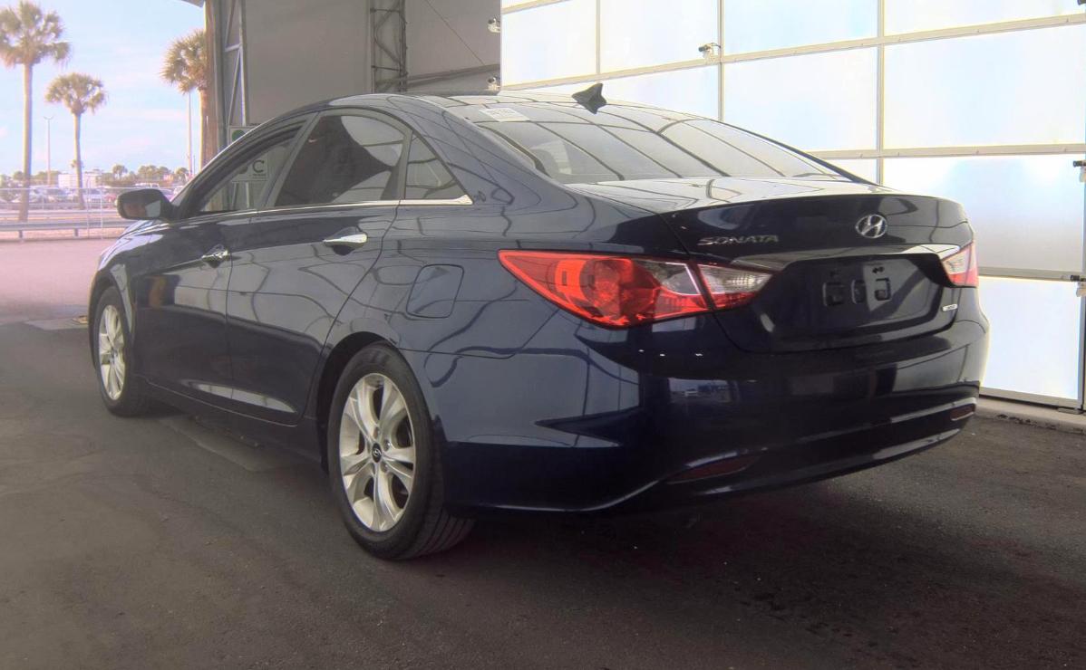 Hyundai Sonata  2013