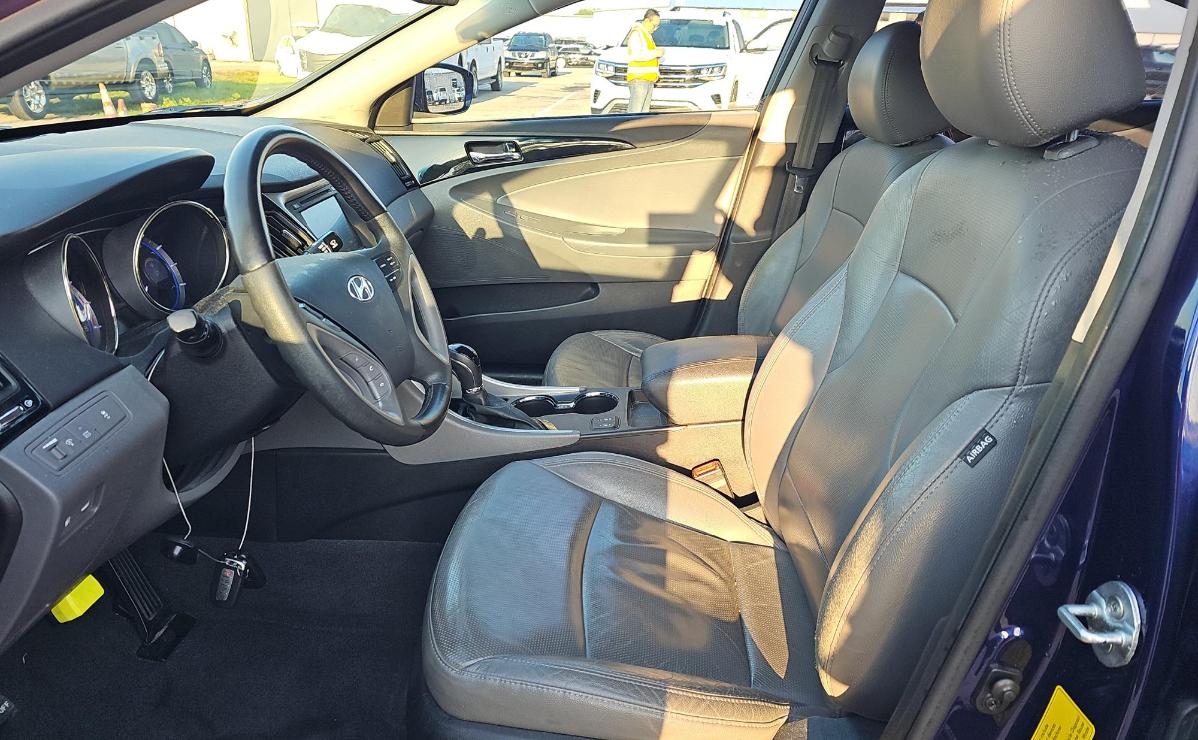 Hyundai Sonata  2013