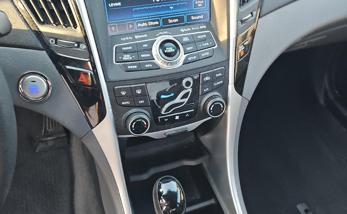 Hyundai Sonata  2013