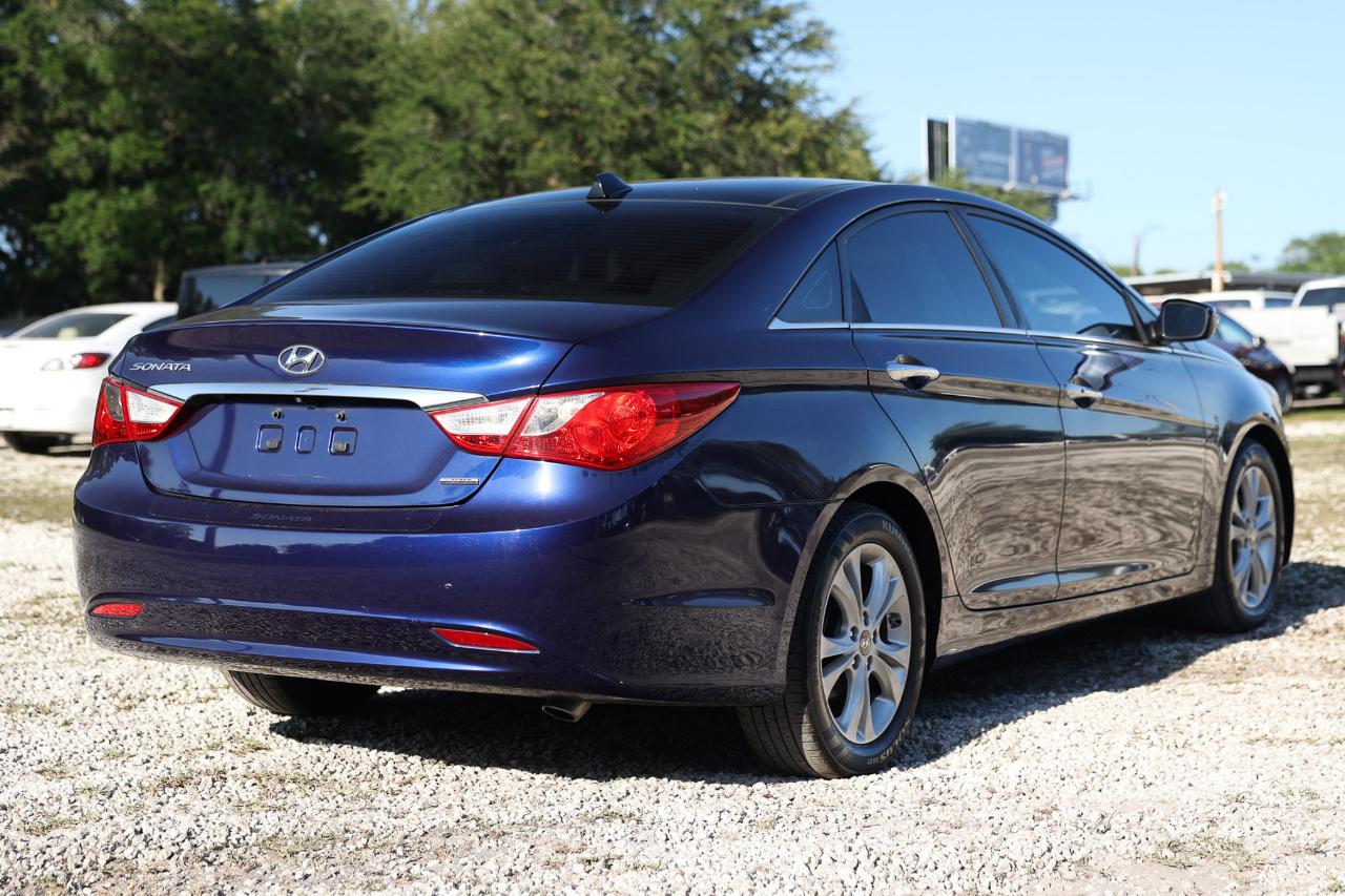 Hyundai Sonata  2013