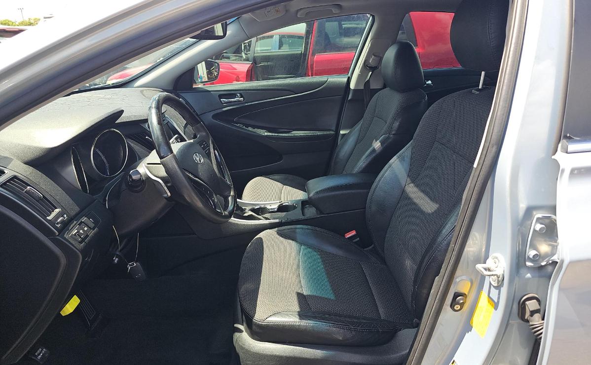 Hyundai Sonata  2011