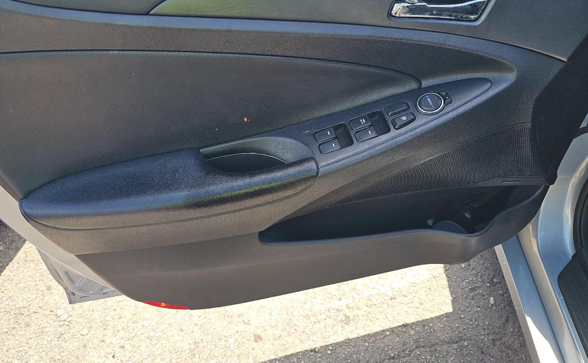 Hyundai Sonata  2011