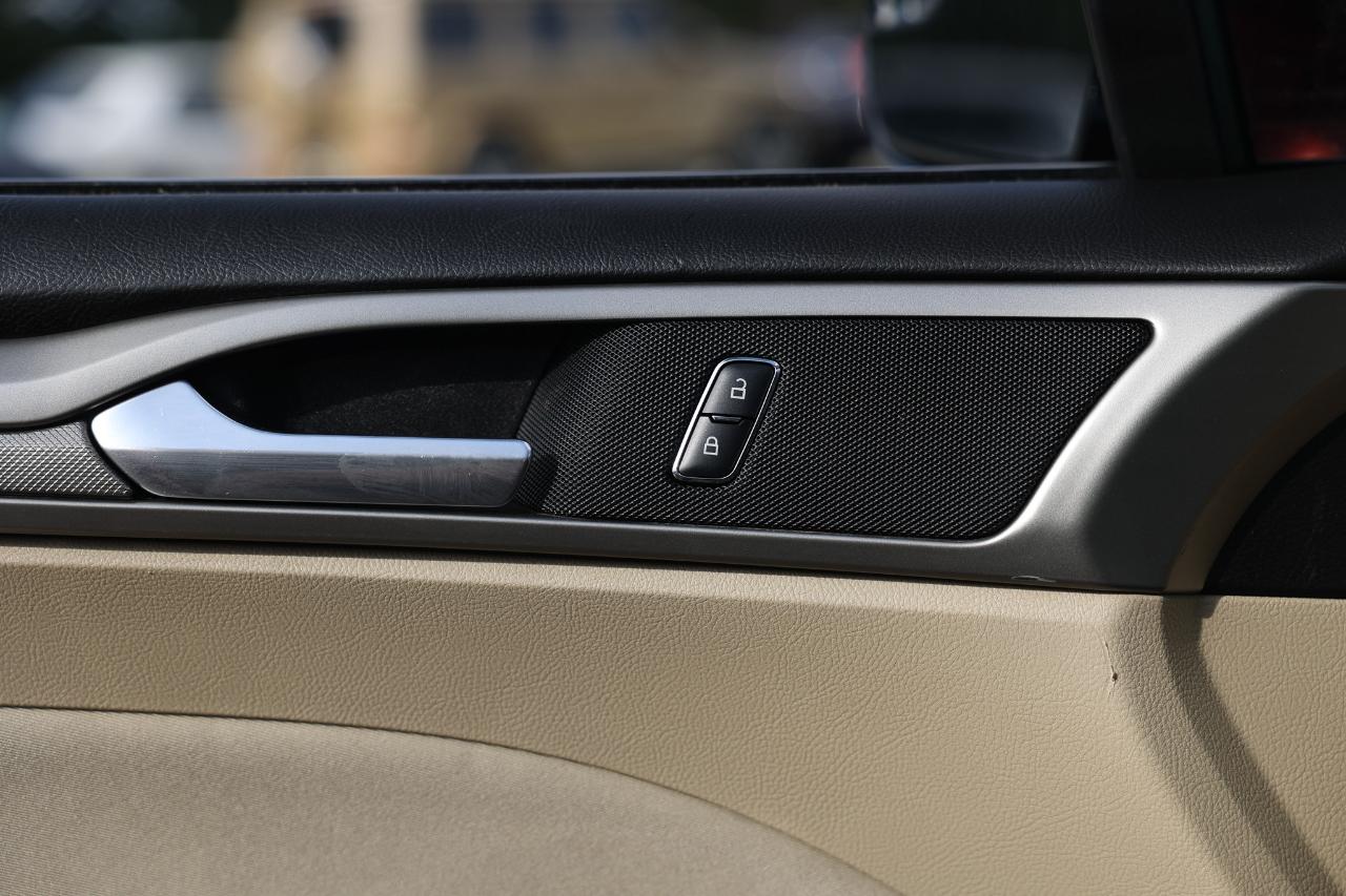 Ford Fusion  2016