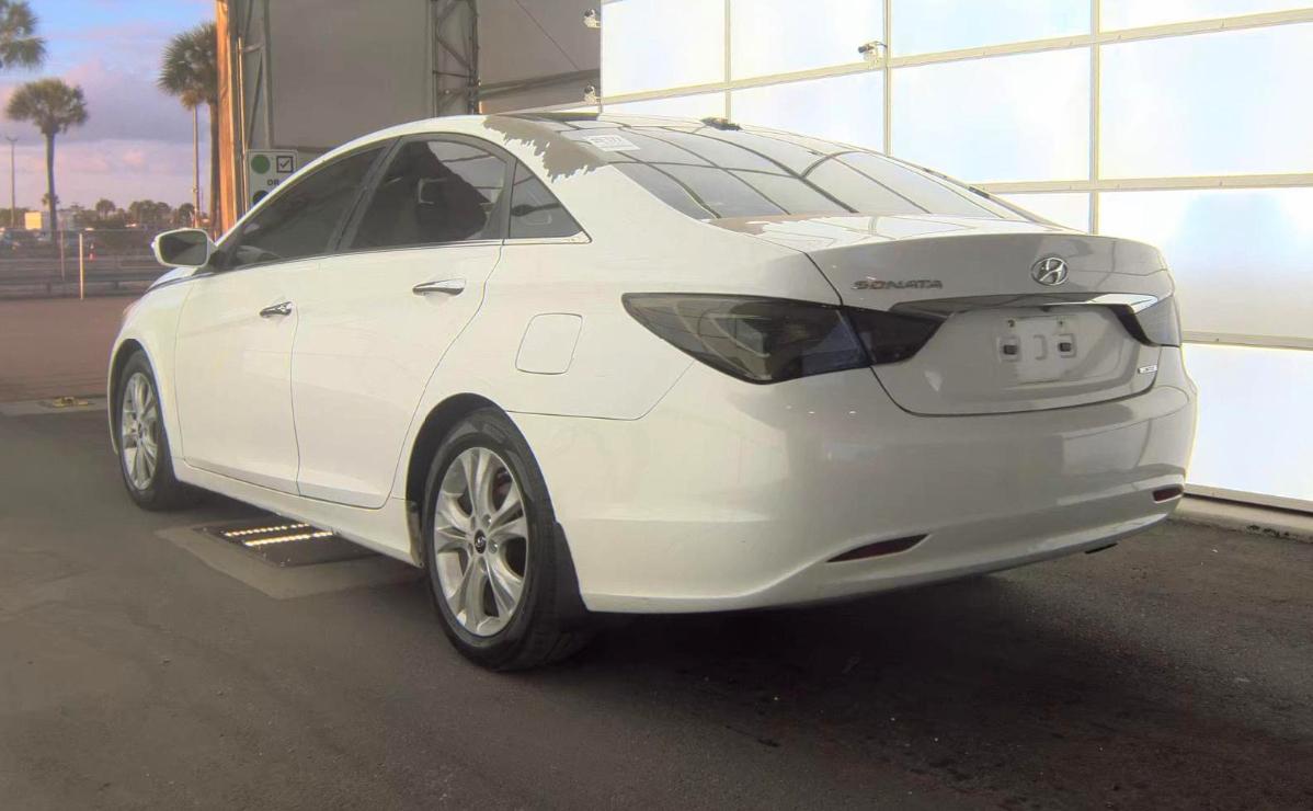 Hyundai Sonata  2013