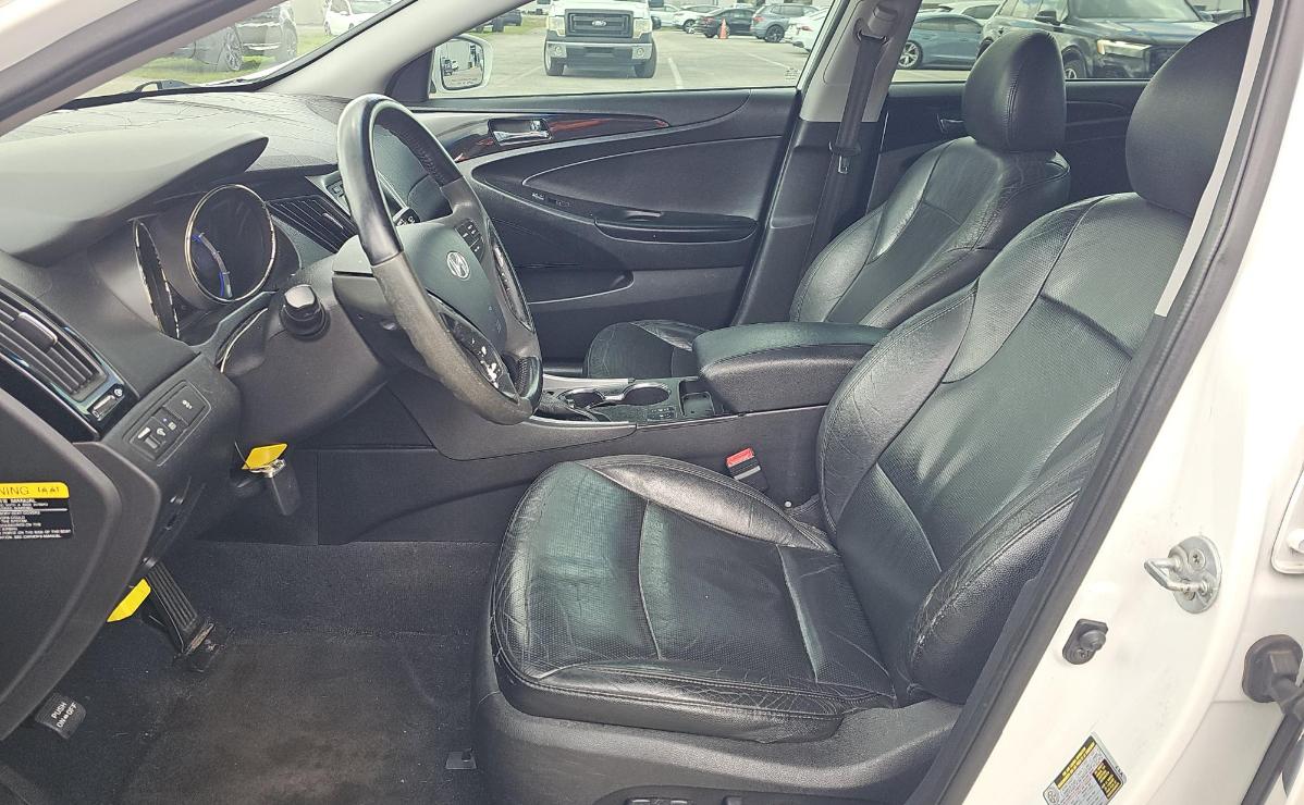 Hyundai Sonata  2013