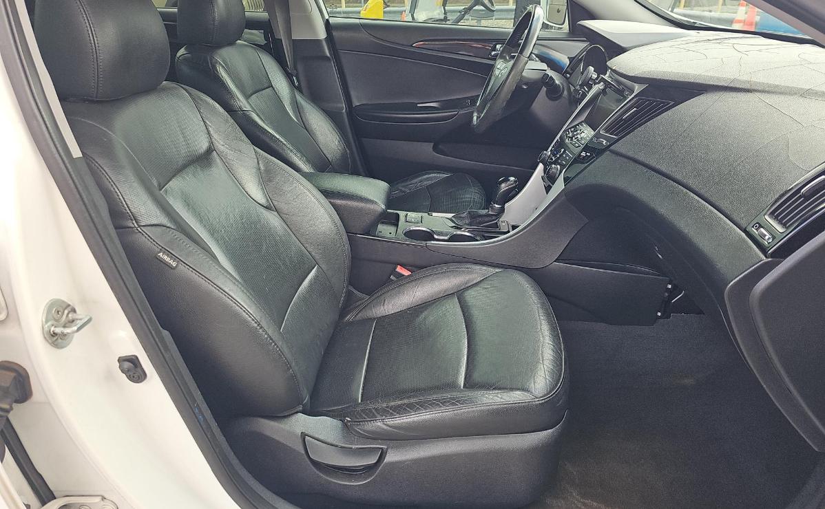 Hyundai Sonata  2013