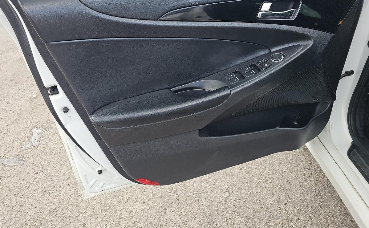 Hyundai Sonata  2013