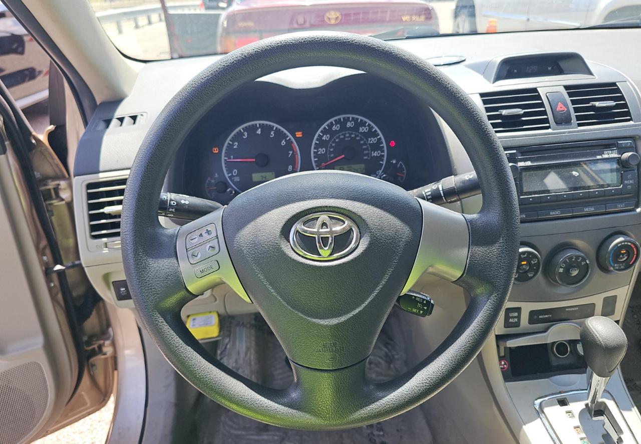 Toyota Corolla  2012