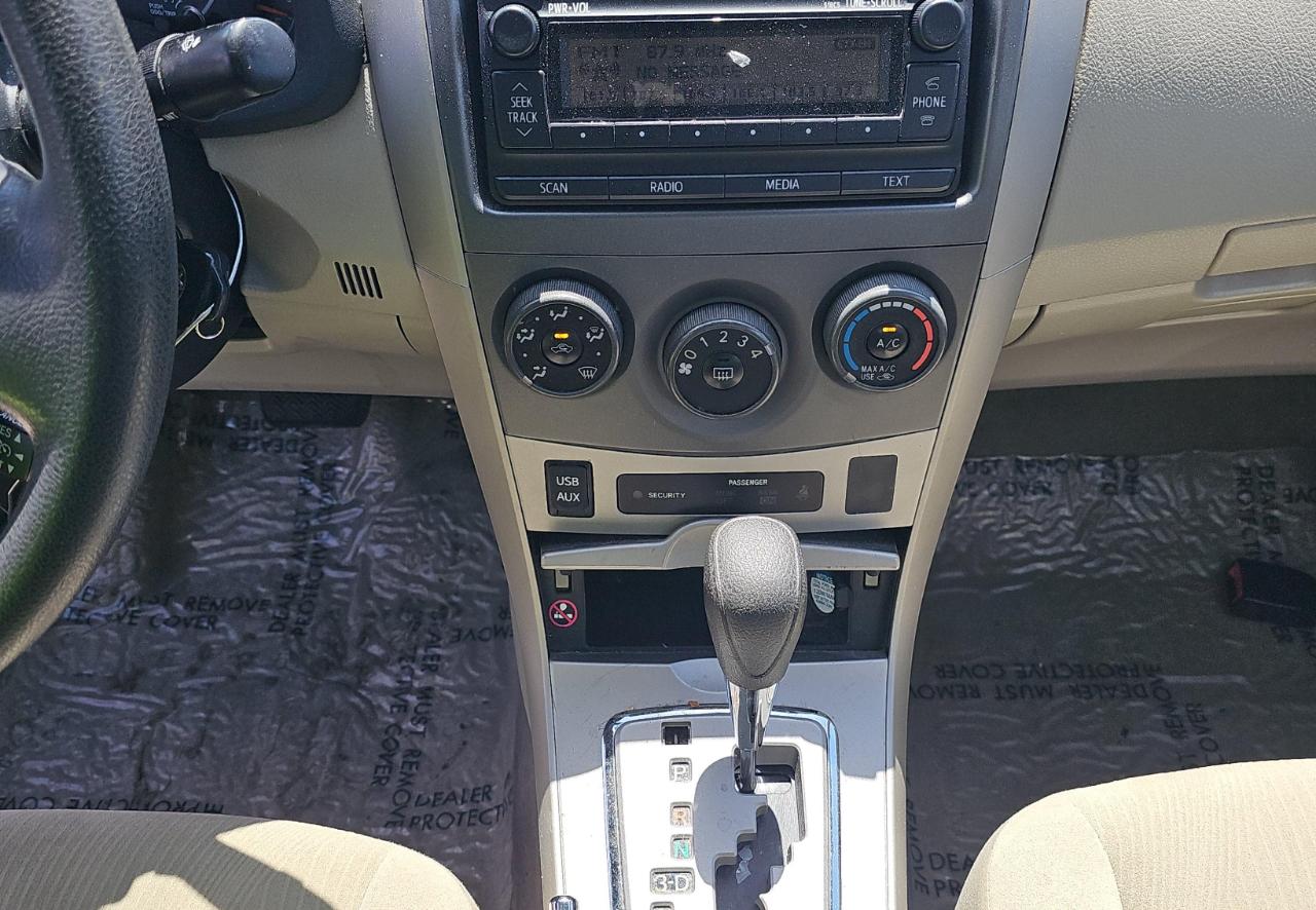 Toyota Corolla  2012