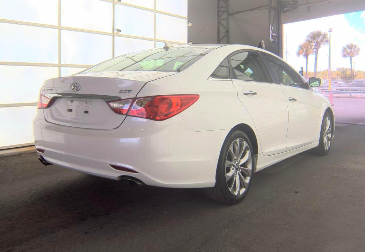 Hyundai Sonata  2013