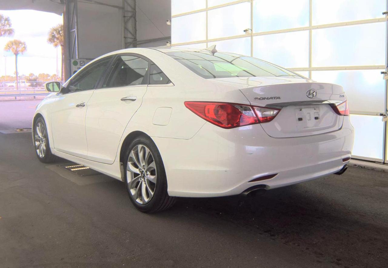 Hyundai Sonata  2013