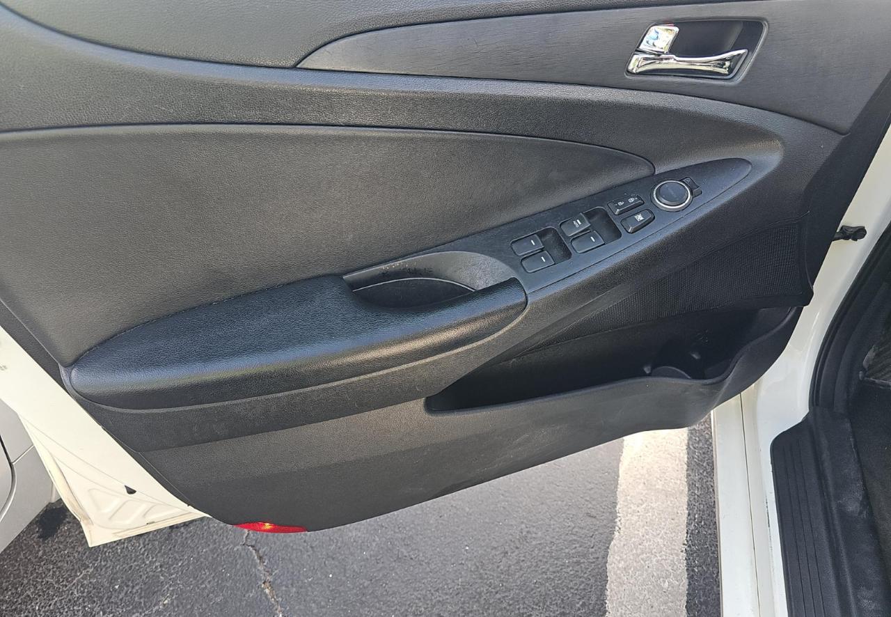 Hyundai Sonata  2013