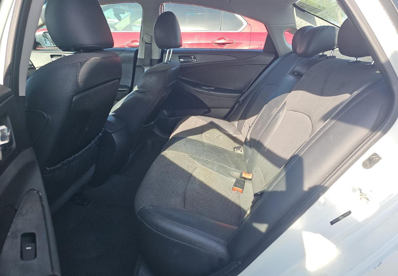 Hyundai Sonata  2013