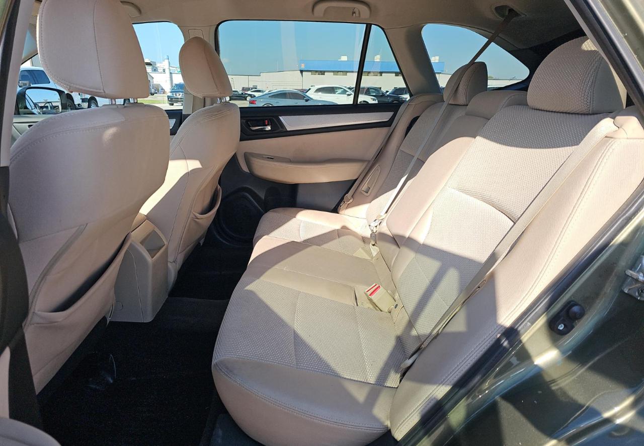 Subaru Outback  2015