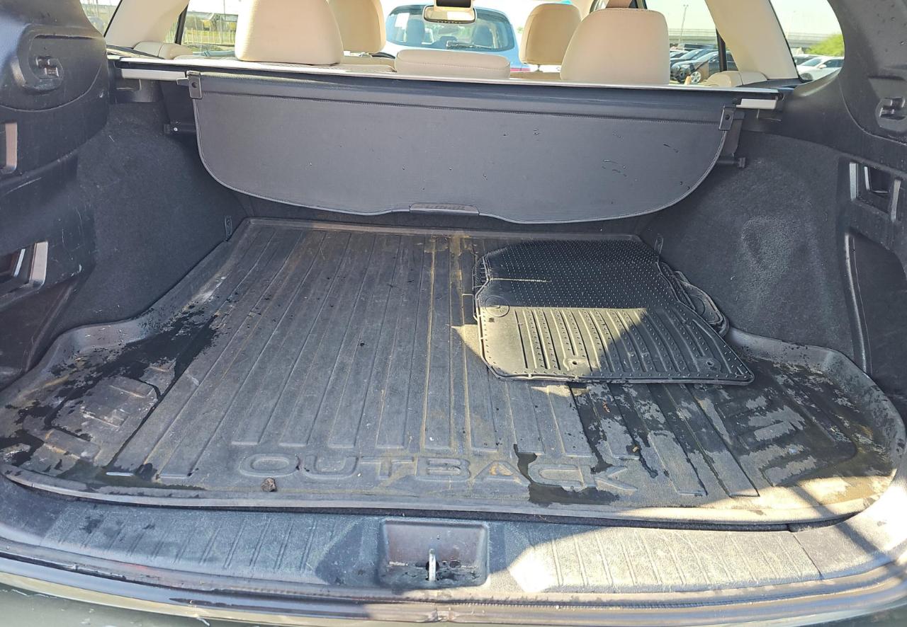 Subaru Outback  2015