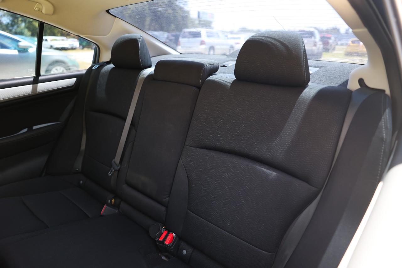 Subaru Legacy  2015