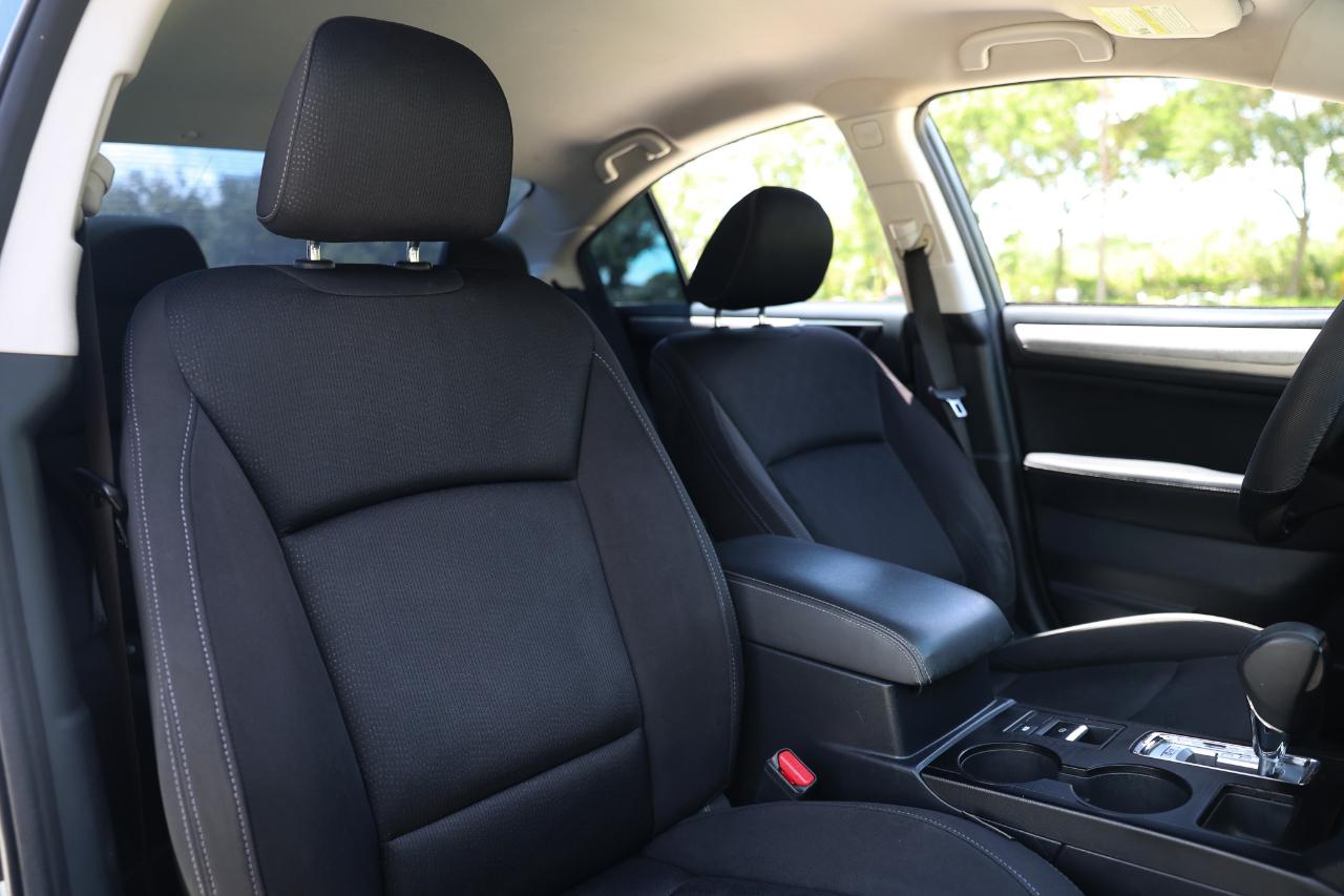 Subaru Legacy  2015