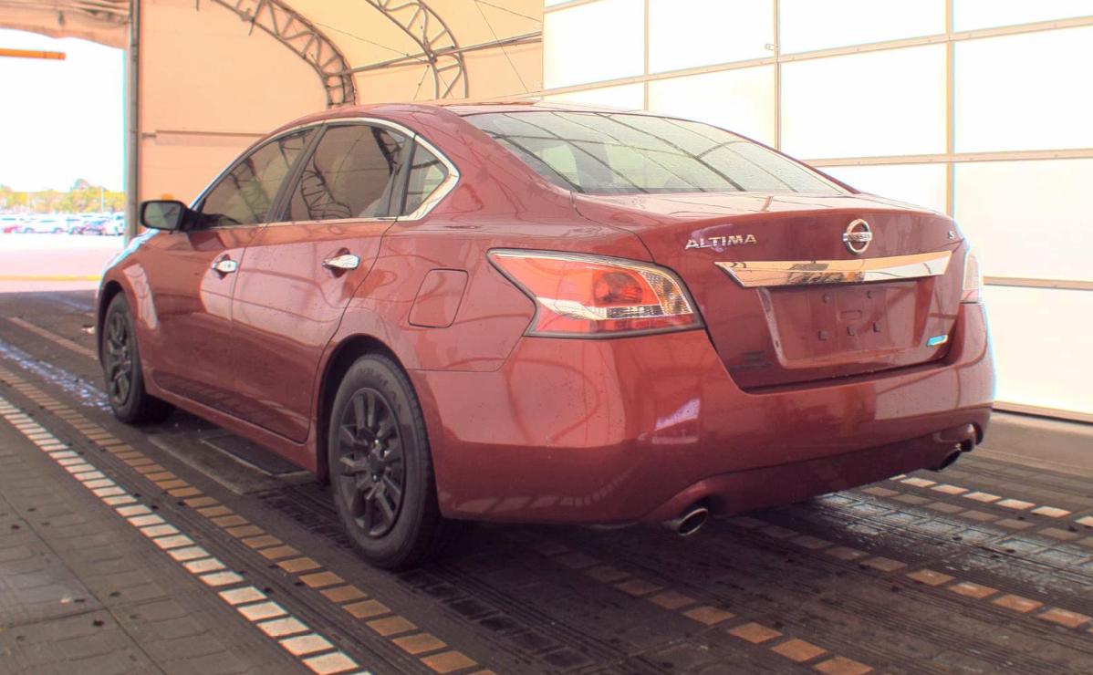 Nissan Altima  2014