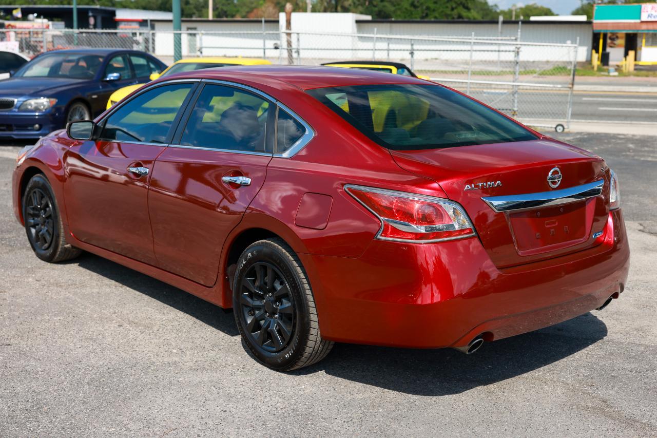 Nissan Altima  2014