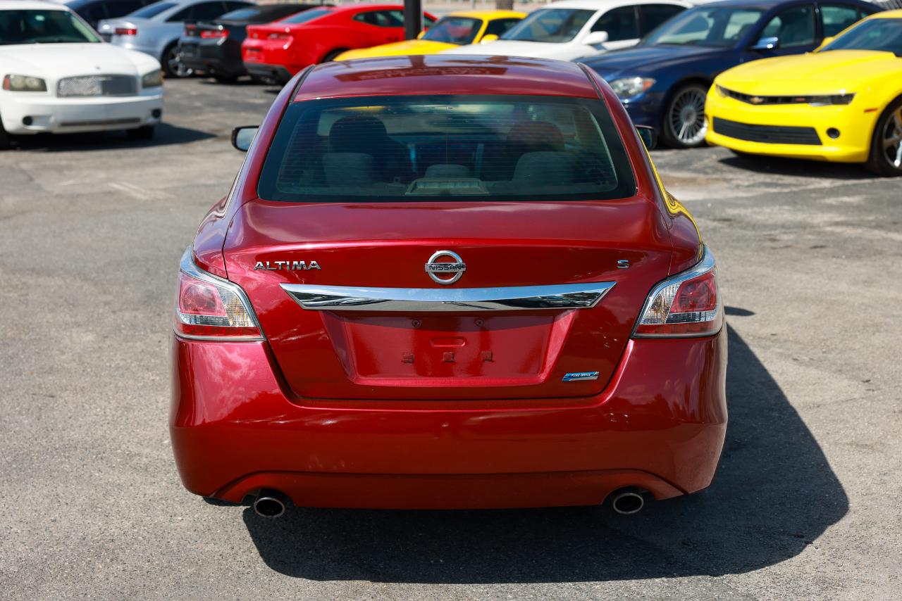 Nissan Altima  2014