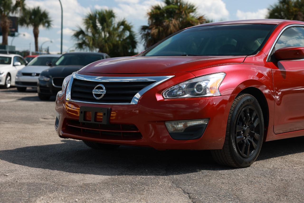 Nissan Altima  2014