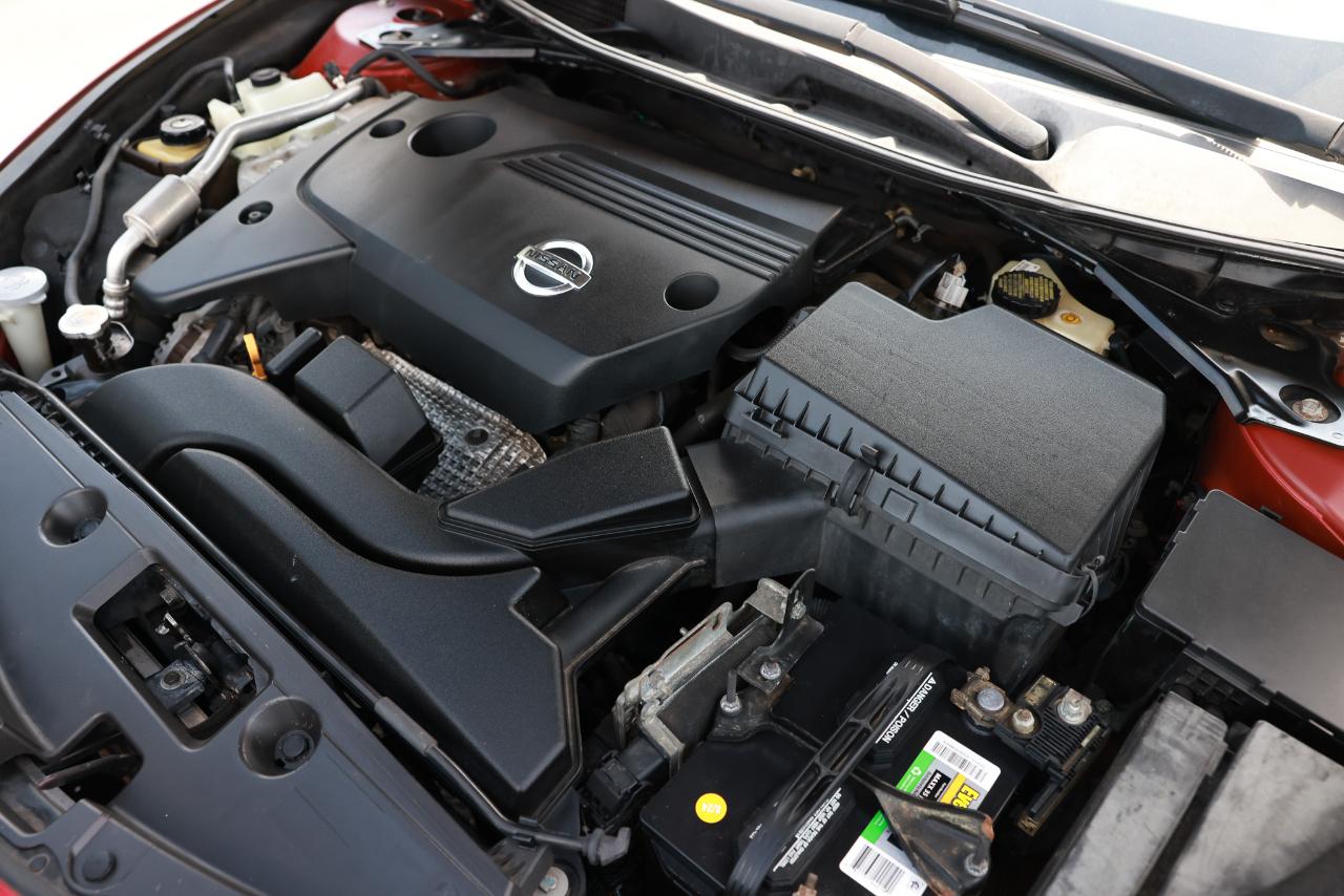 Nissan Altima  2014