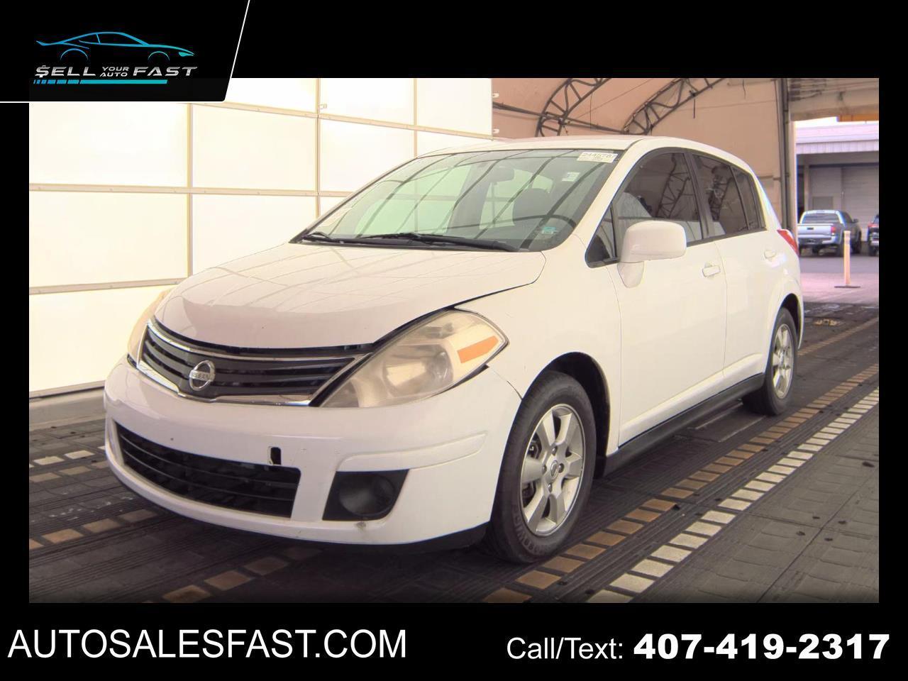 Nissan Versa  2012