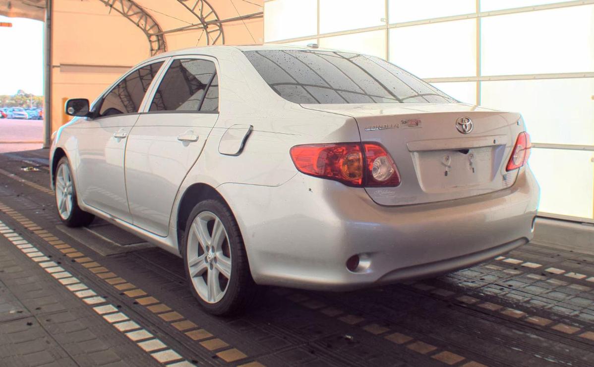 Toyota Corolla  2010