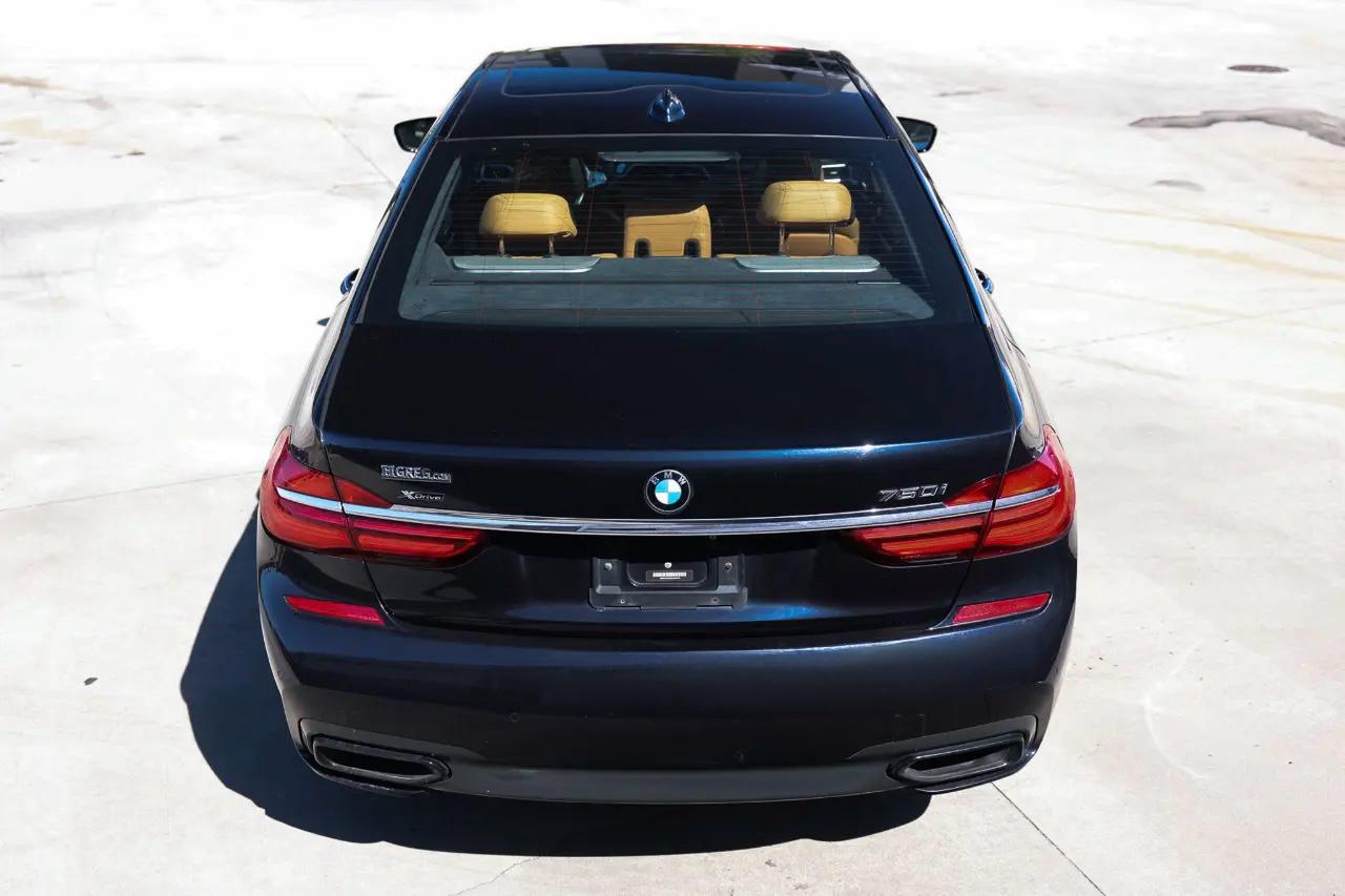 BMW 750i xDrive  2016