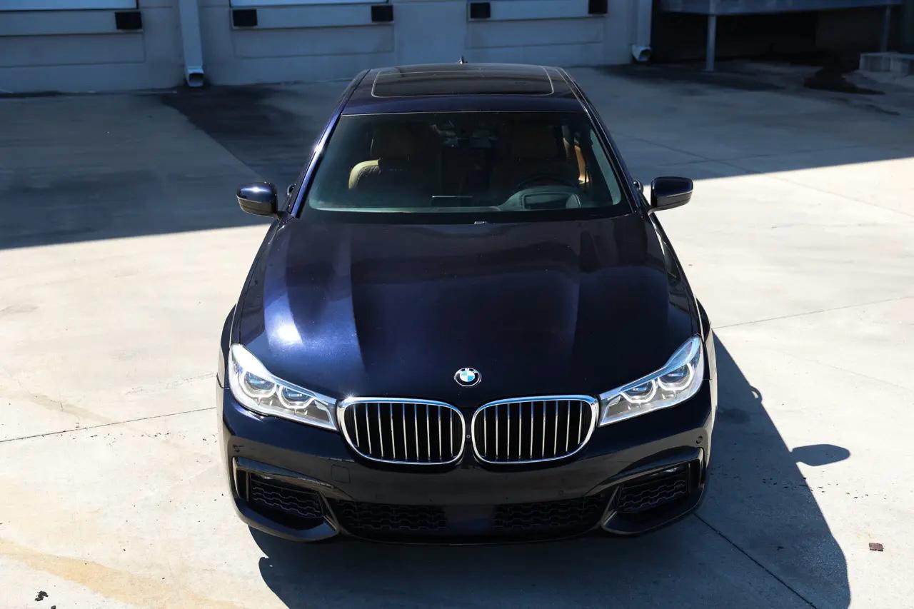 BMW 750i xDrive  2016
