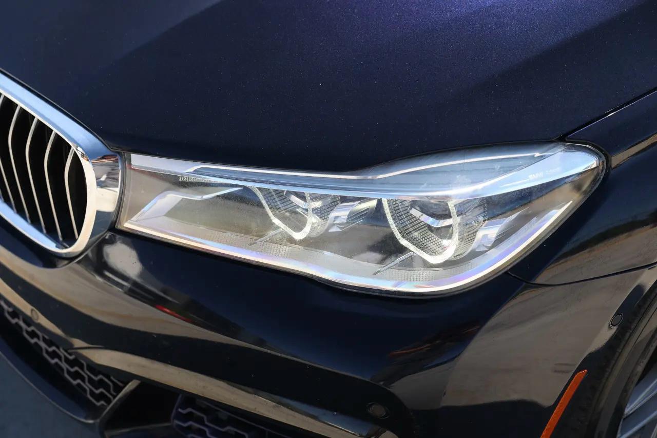 BMW 750i xDrive  2016