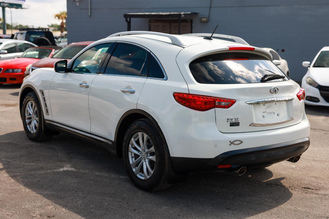Infiniti FX35  2009