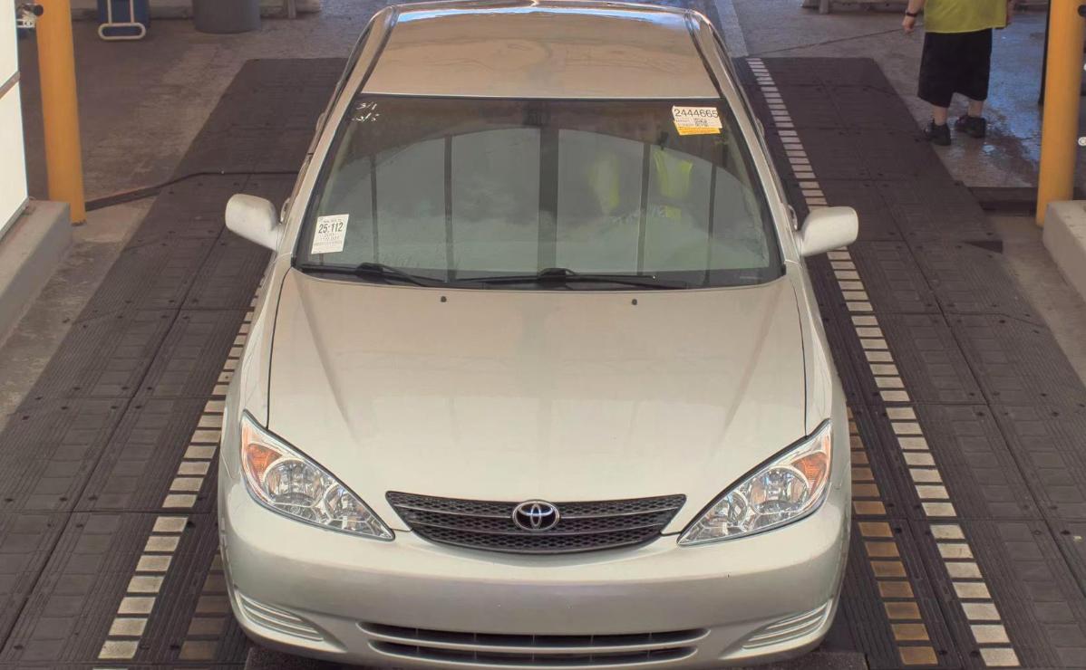 Toyota Camry  2004