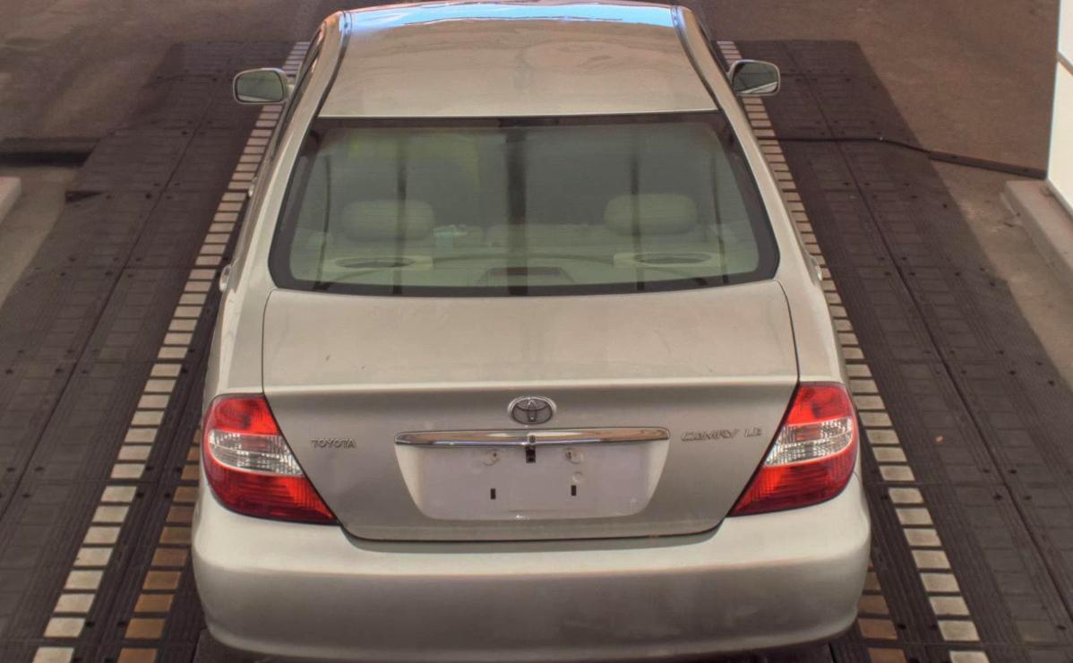 Toyota Camry  2004