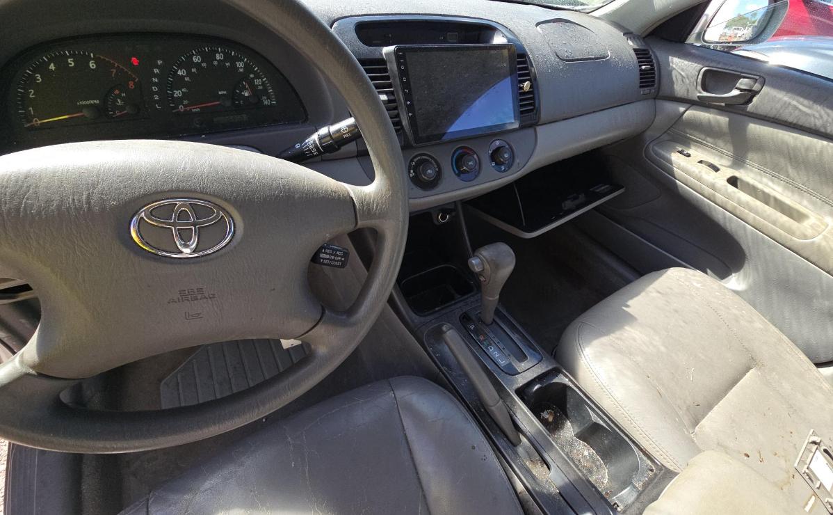 Toyota Camry  2004