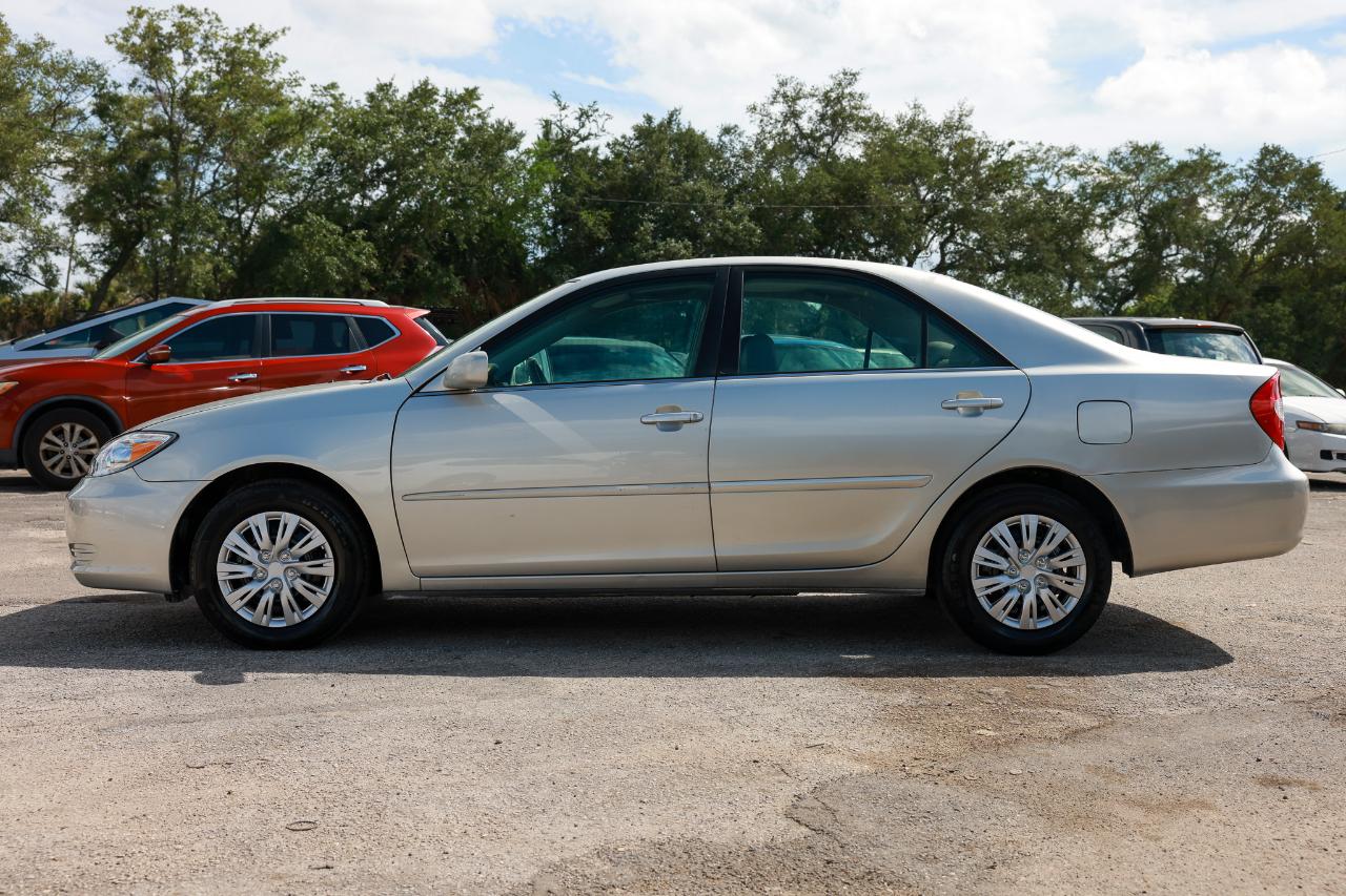 Toyota Camry  2004