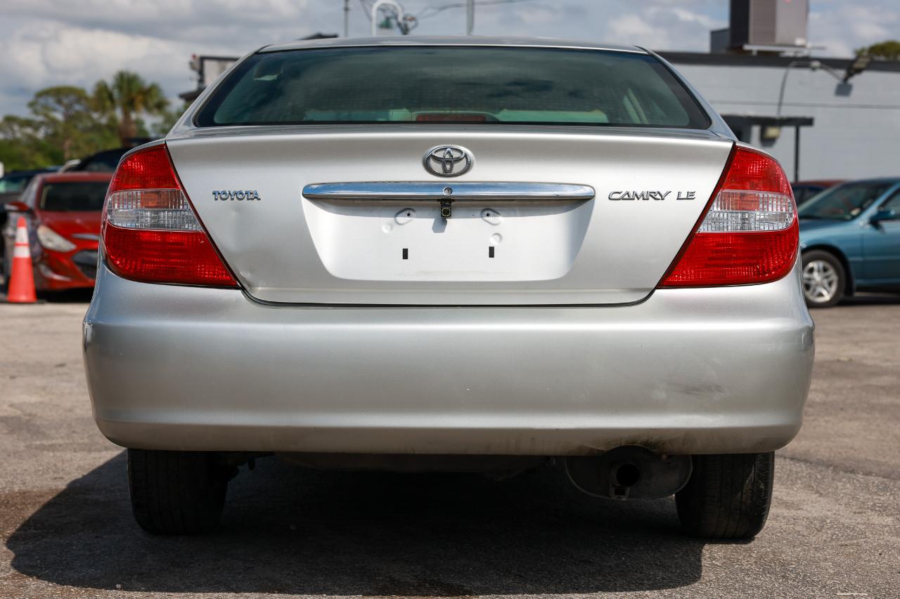 Toyota Camry  2004