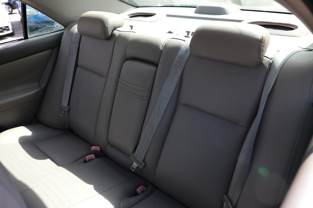 Toyota Camry  2004