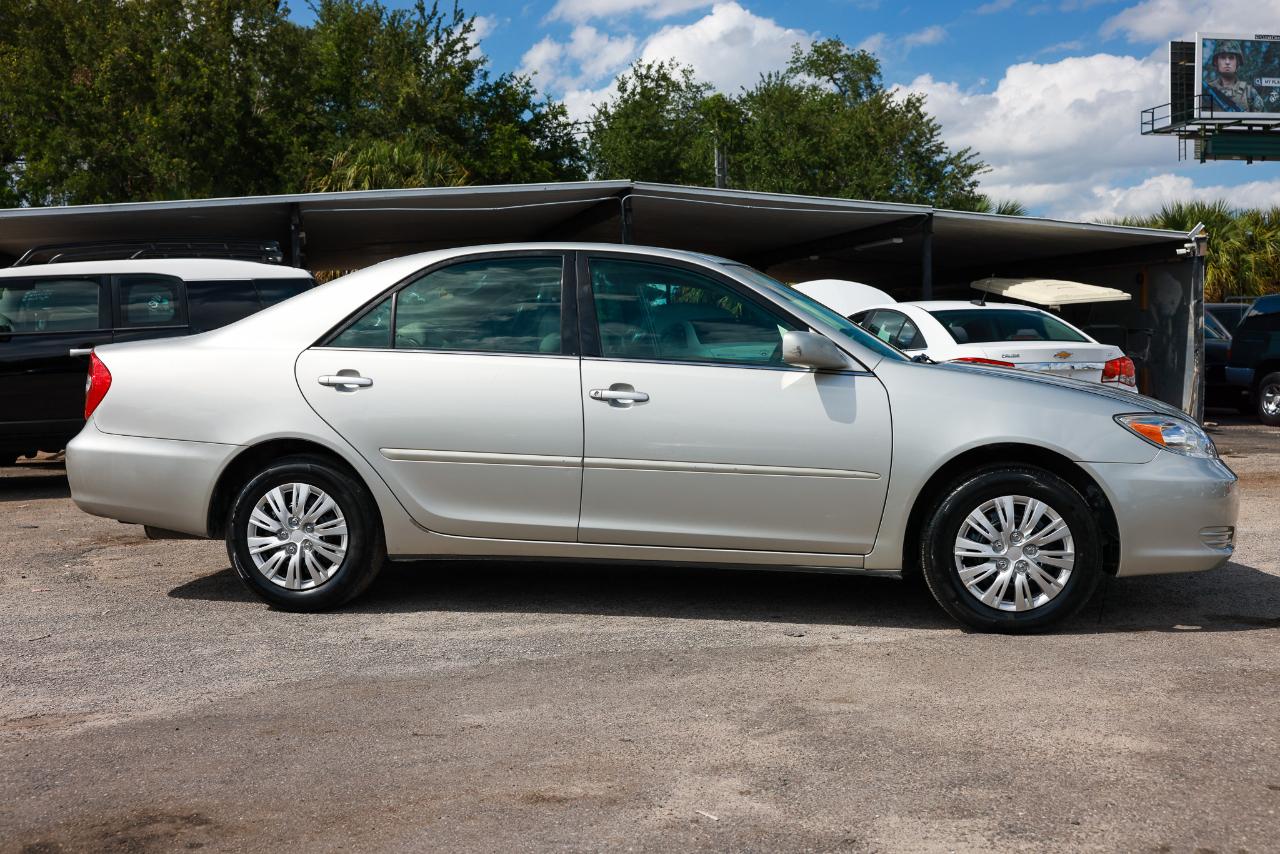 Toyota Camry  2004