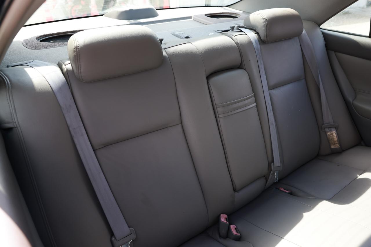 Toyota Camry  2004
