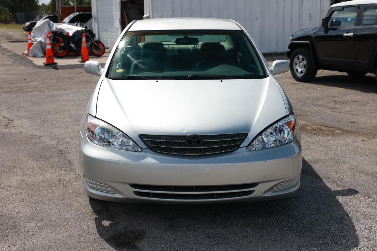 Toyota Camry  2004